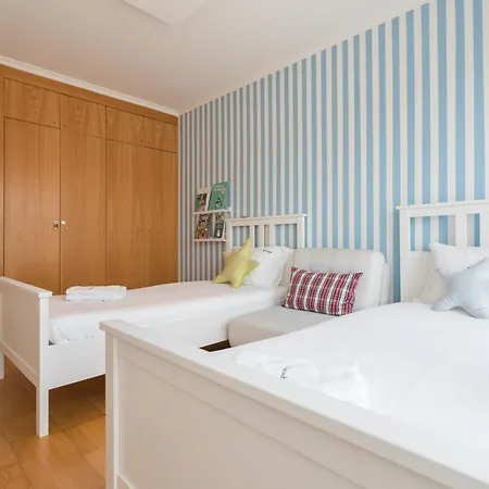 Flh Alcantara Family Apartment